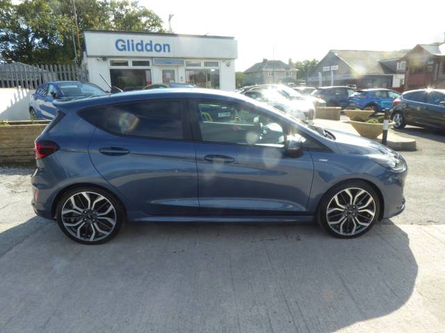 2022 Ford Fiesta 1.0 EcoBoost Hybrid mHEV ST-Line X Edition Navigation 125 PS 1 Owner From New